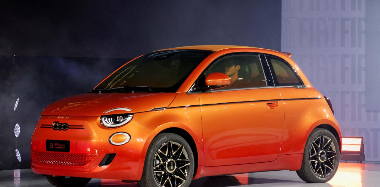 EV Batteries Will Have to Be 50% Lighter in Future, Stellantis Tech Chief Says (Reuters)