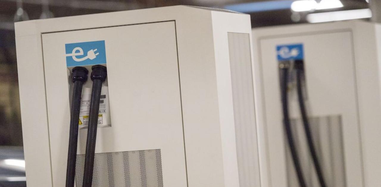 US Senators Seek to Reverse &#039;Buy America&#039; Waiver for EV Charging Stations (Reuters)