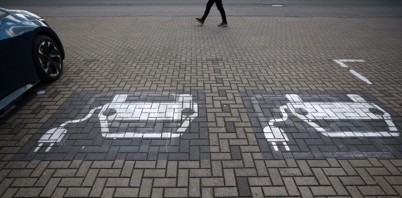 Germany to Walk Back Charging Goal as People Plug EVs at Home (Bloomberg)