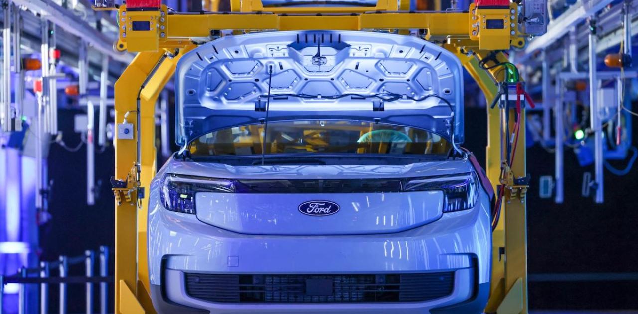 Union Slams Ford for Idling Michigan Battery Plant Project (Bloomberg)