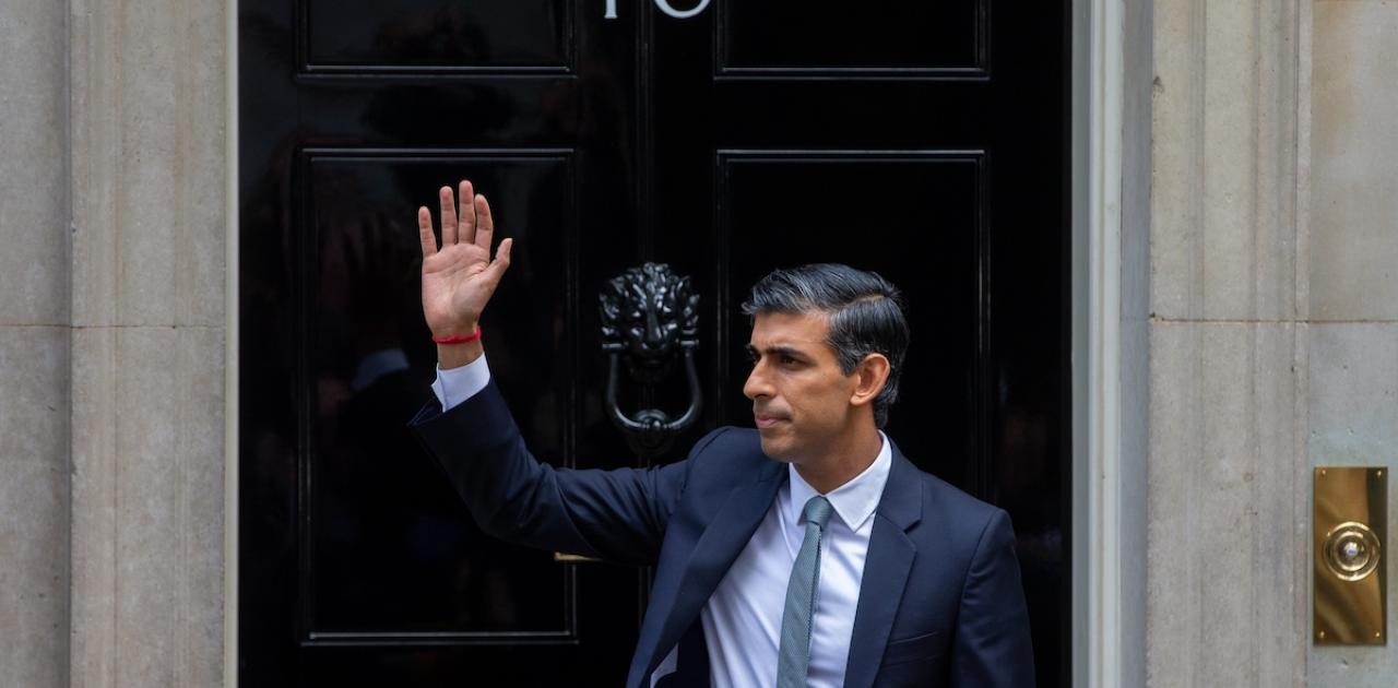 Sunak Delays UK Petrol Car Ban, Seeking Voter Support on Climate (Reuters)