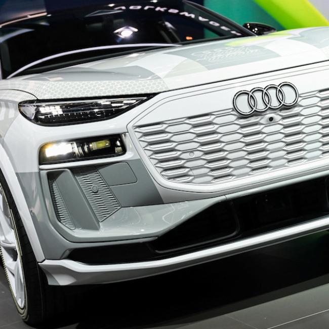 Audi Sticking to EV Strategy Despite Headwinds, Says CEO (Reuters)
